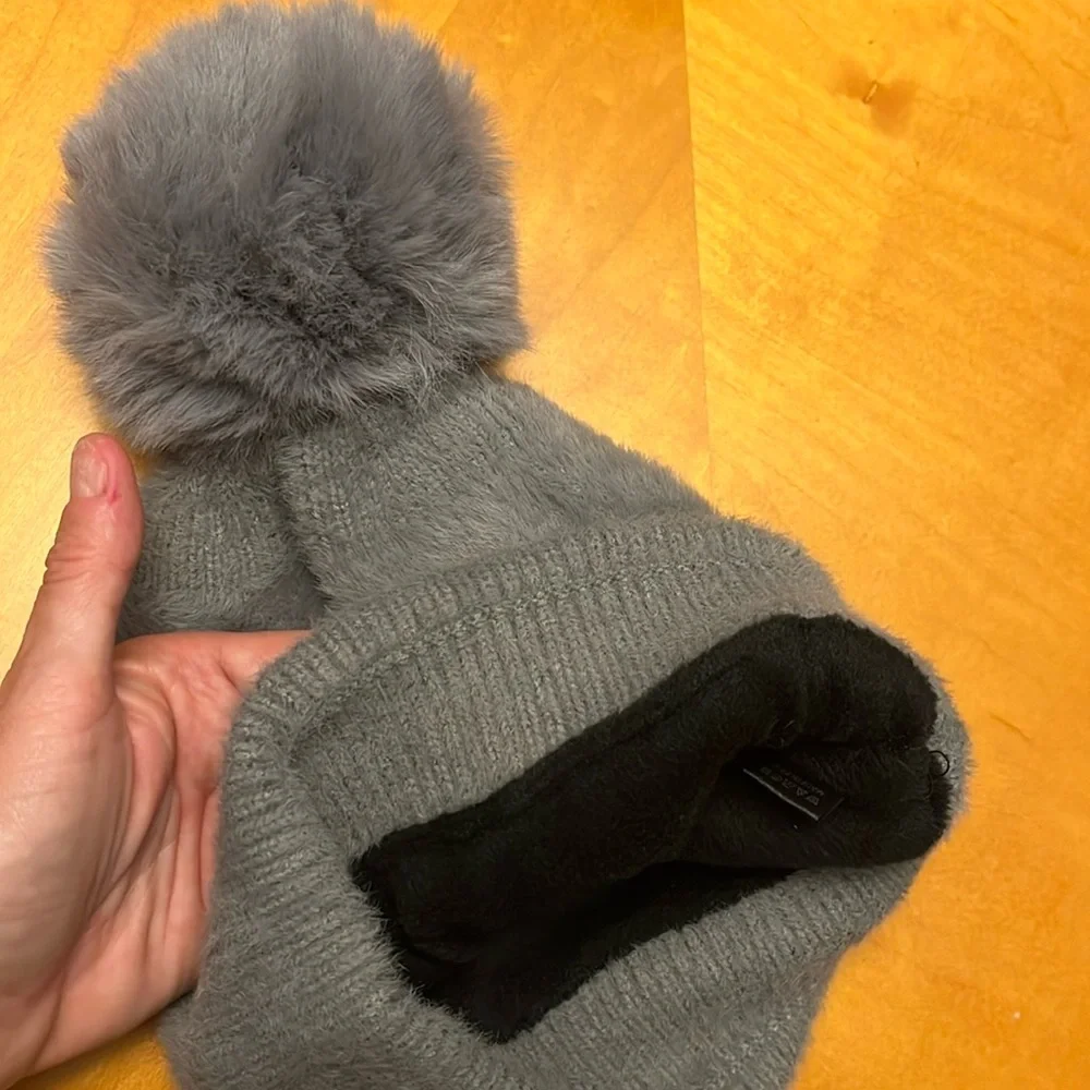 Wool Blend Knit Hat Fuzzy NWOT Lined WARM Gray